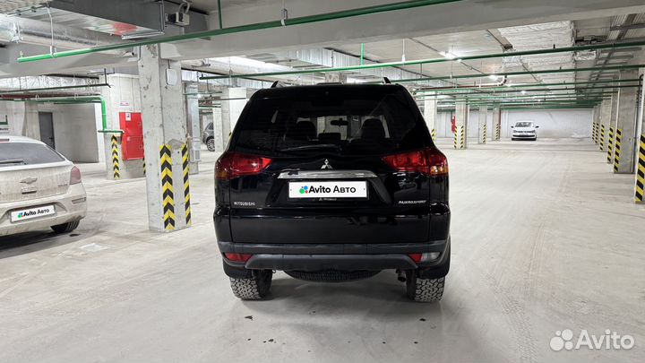 Mitsubishi Pajero Sport 2.5 AT, 2011, 247 300 км