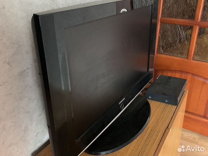 Телевизор Samsung 32