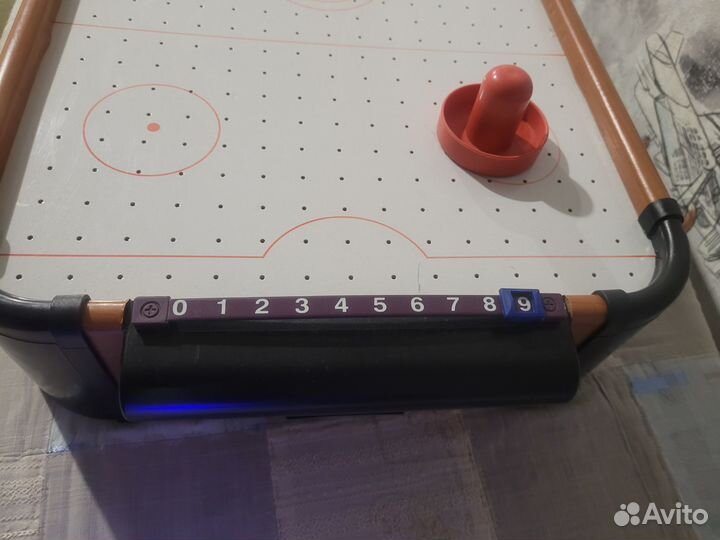 Настольный аэрохоккей