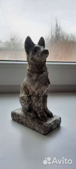 Статуэтка гранит. Ваза и другое из стекла 80х-90х