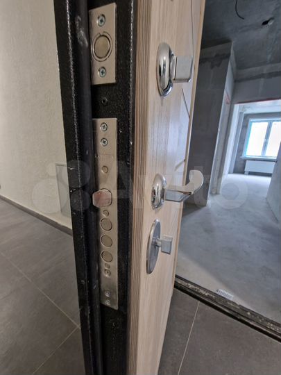 1-к. квартира, 42 м², 8/17 эт.