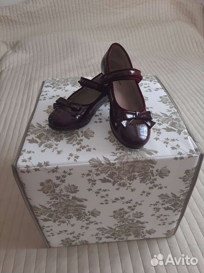 Туфли лаковые для девочки