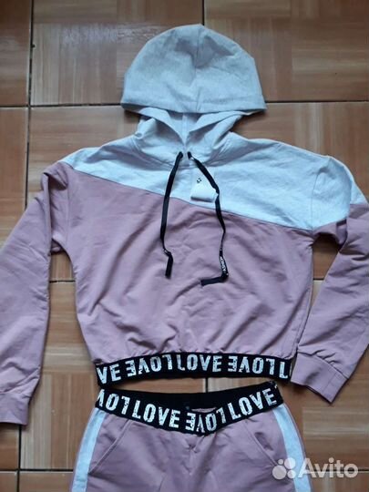 Новый спортивный костюм 42 р хлопок