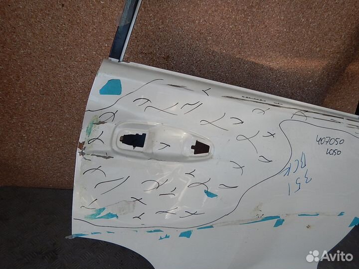 Дверь задняя правая Toyota Land Cruiser Prado