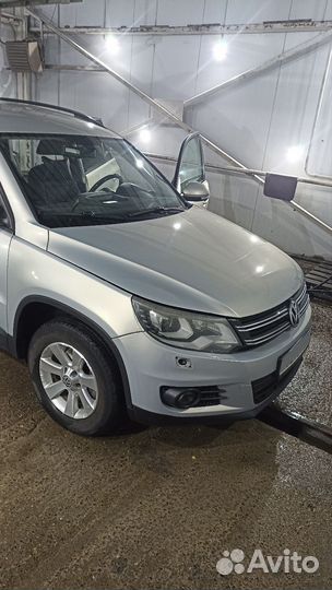 Volkswagen Tiguan 2.0 AT, 2011, 191 720 км