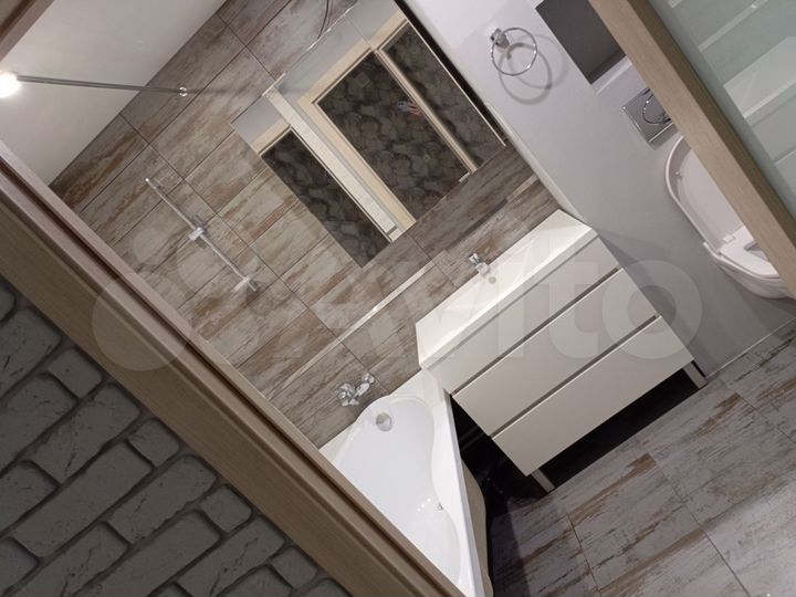 2-к. квартира, 42 м², 3/7 эт.