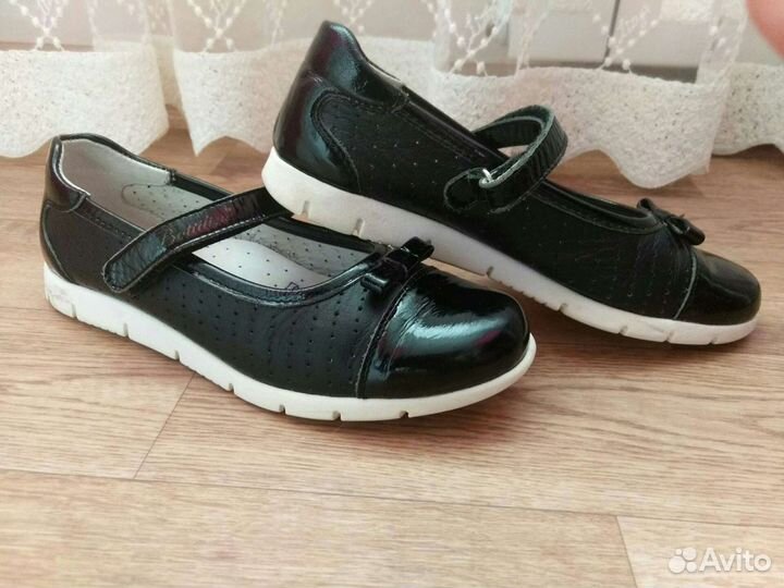 Туфли для девочек для школы