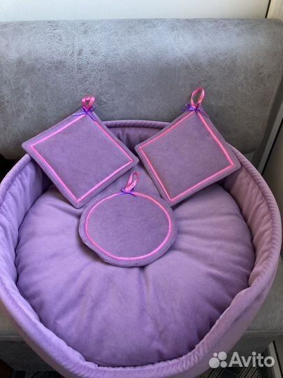 Лежанка для собак и кошек