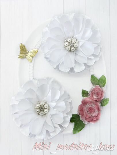 Белые банты в школу