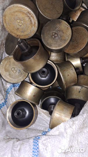 Колпачковая пресс-масленка