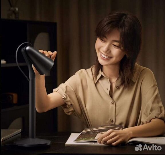 Умная настольная лампа Xiaomi Mijia Pipi Lamp