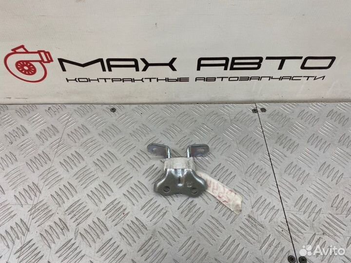 Б/У петля двери задний правый Hyundai Solaris 1 RB