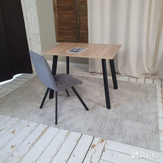 Письменный стол Ник Дуб 100*70 см. Черные ножки