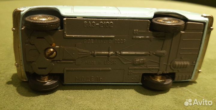 Модель автомобиля Ваз-2102. 1/43. СССР