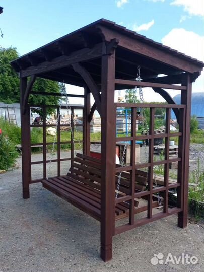 Пергола с качелями