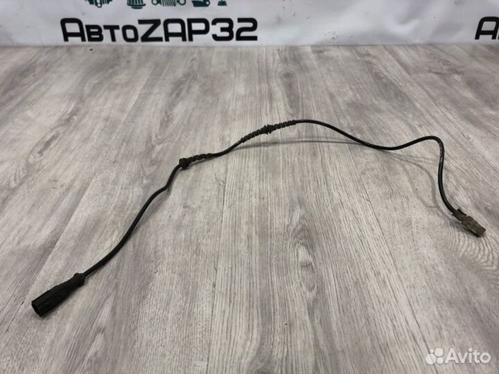 Датчик abs задний правый Renault Megane 3 K4M838