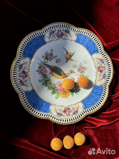 Старинная тарелка 