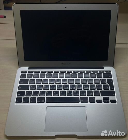 Apple macbook air 11 2011