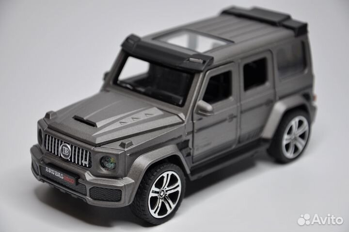 Модель авто Mercedes-Benz G800 Brabus 1:32 металл