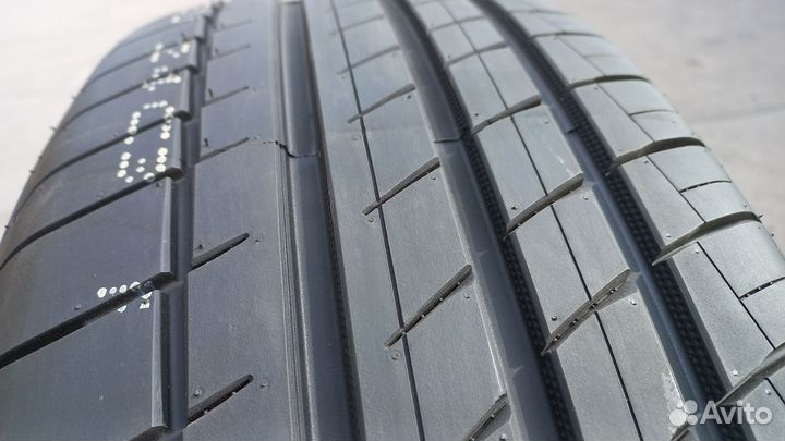 Kapsen RS26 235/55 R20 105W