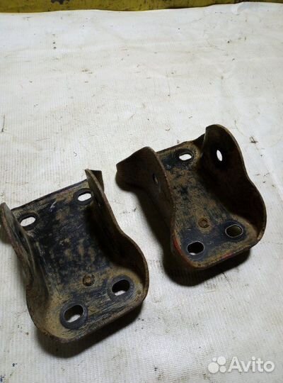 Кронштейн крепления задней балки Форд Эскорд