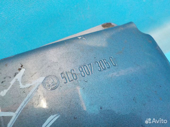 Усилитель заднего бампера skoda Yeti 2009-2018