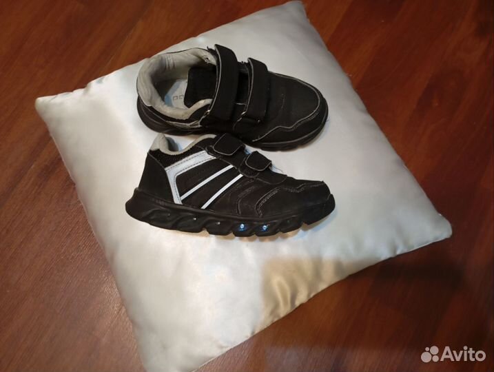 Кроссовки для мальчика