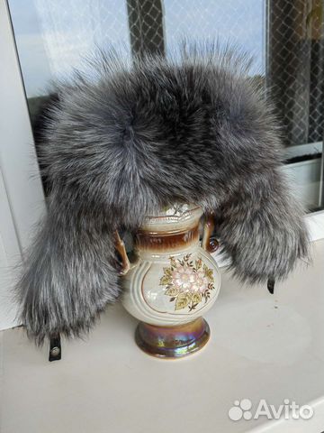 Женская меховая шапка