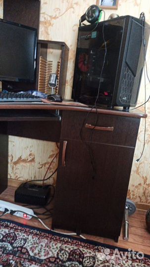 Компьютерный стол бу