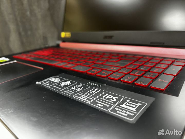 Мощный ноутбук для учебы и игр