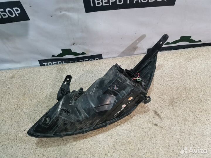 Фара галогеновая Kia Rio 3 2011-2017