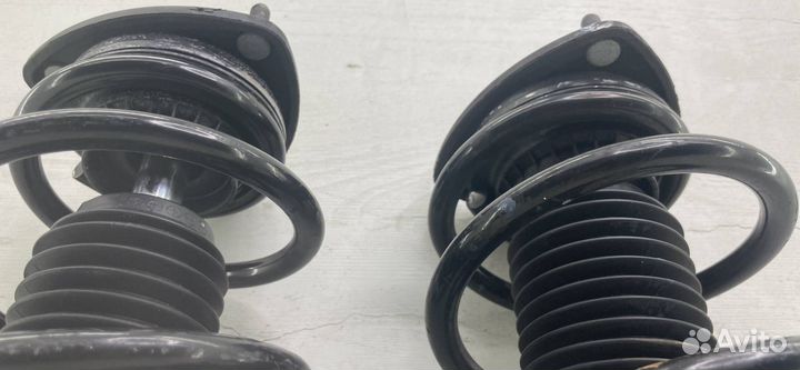 Стойка амортизатора передняя Mazda CX-5