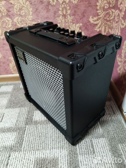 Комбоусилитель Roland Cube 20xl cosm 20ватт