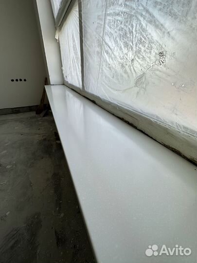 Подоконник из кварца под ключ