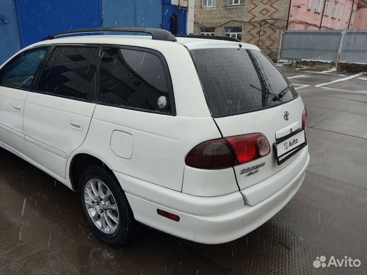 Toyota Caldina 2.2 AT, 2001, 300 000 км