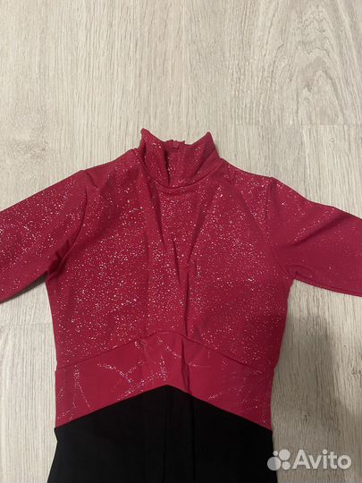 Комбинезон разминочный фигурный 6-7 лет