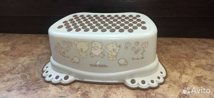 Подставка в ванную