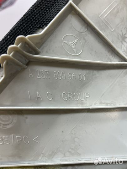 Обшивка передней стойки Mercedes GLC X253 2017