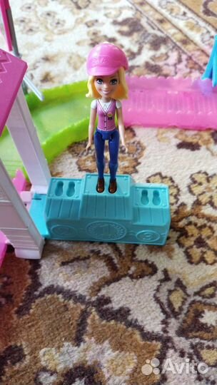 Игрушка Барби в движении с пони