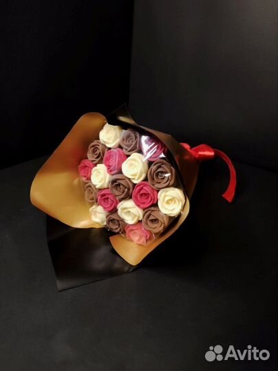 Шоколадные Розы - 19 шт в Букете
