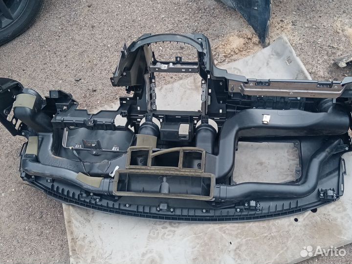 Торпедо Аутлендер 1 2.4 МКПП 2007г.в