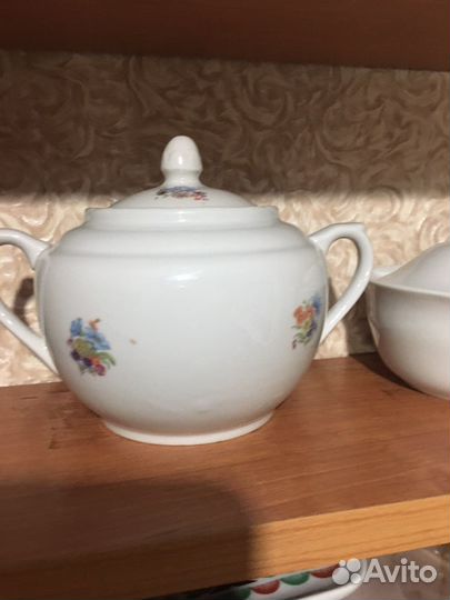 Сахарница,молочник,чашки Вербилки