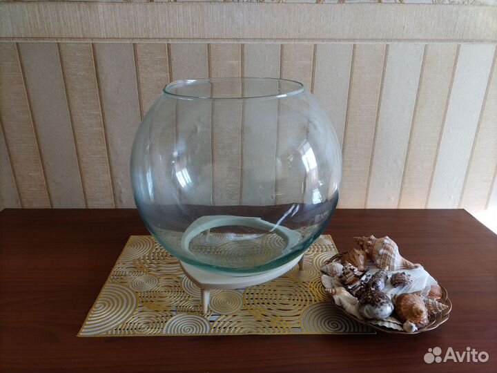 Аквариум круглый на 10л + ракушки