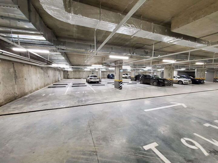 Машиноместо, 14 м²