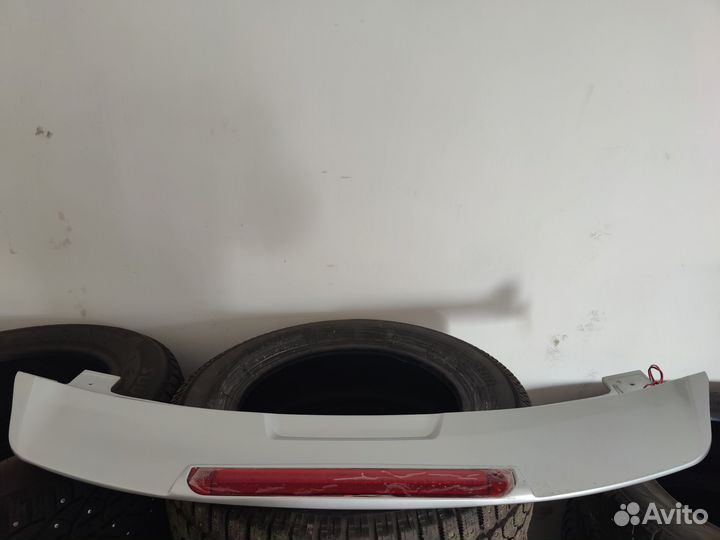 Продам спойлер