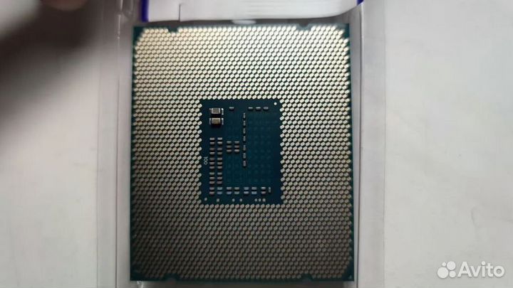 Процессор 8-ядерный 2,4 ггц Xeon E5 2630 V3 SR206
