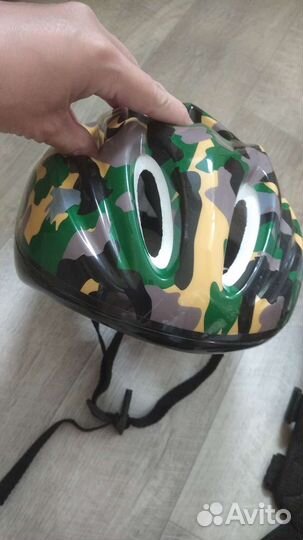 Роликовые коньки