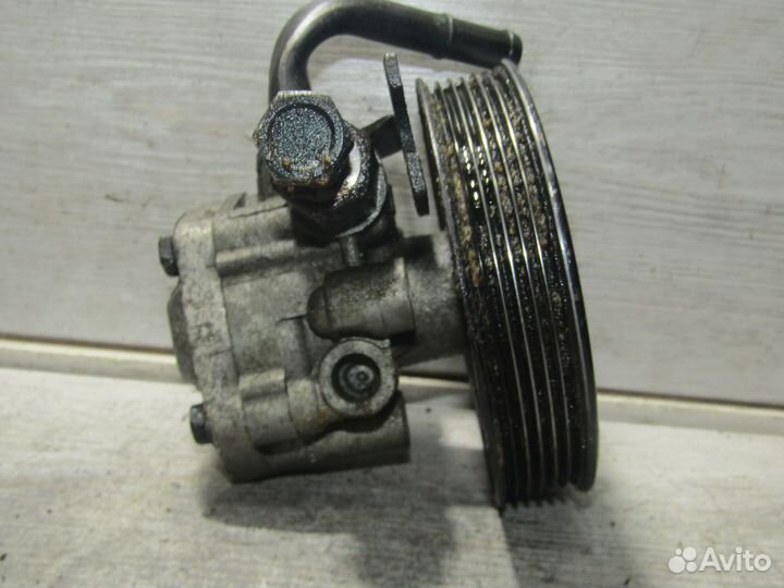 Насос гидроусилителя руля Kia Carnival 2.5 K5