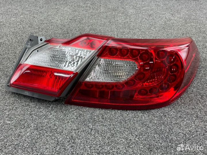 Стоп-сигнал правый Nissan Fuga Y51