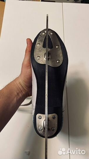 Коньки фигурные женские 38 размер